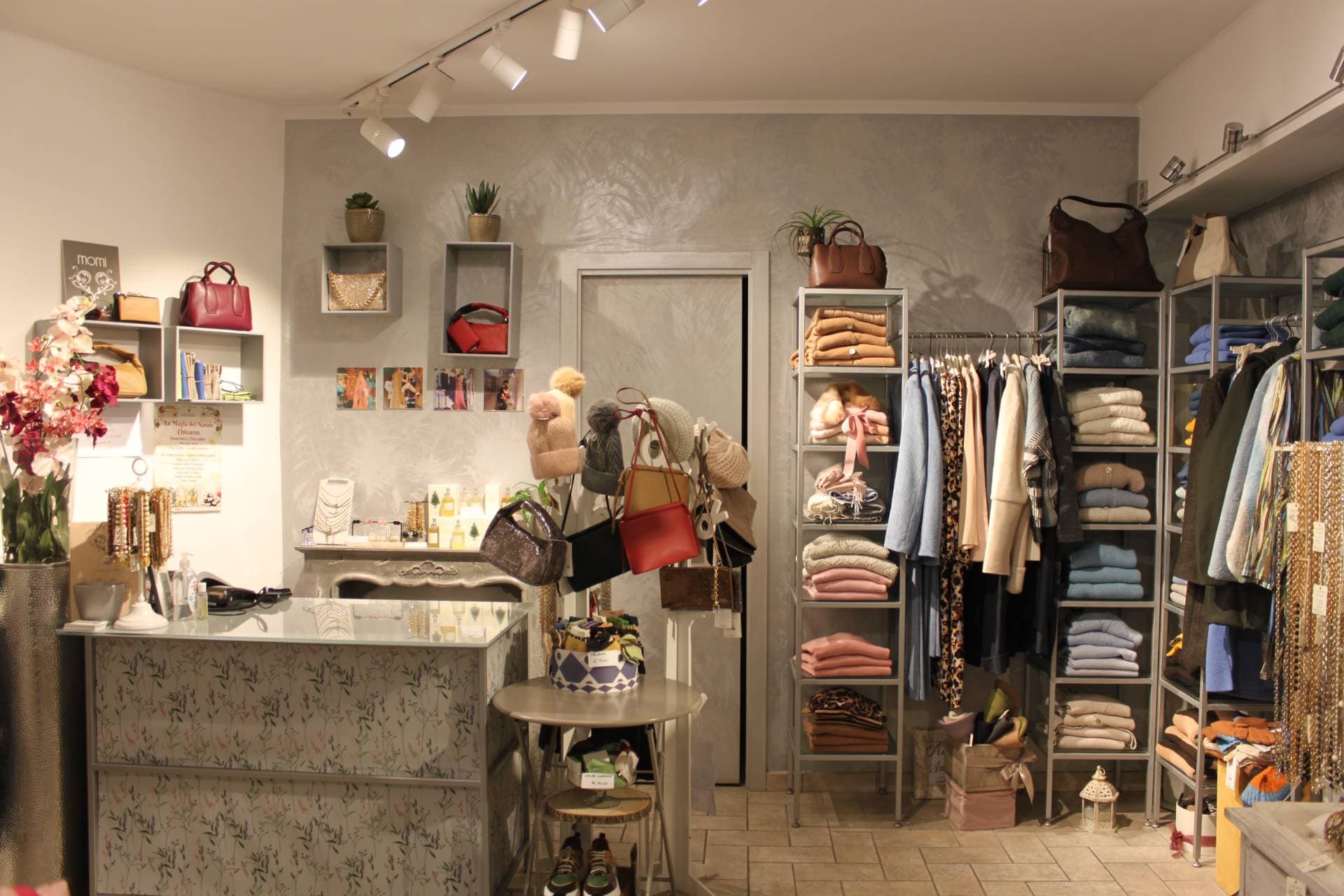 Store background